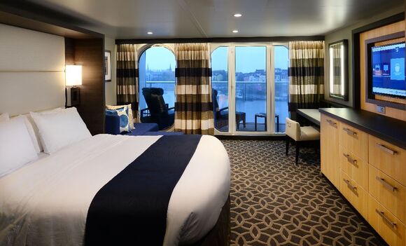 Junior Suite - Odyssey of the Seas